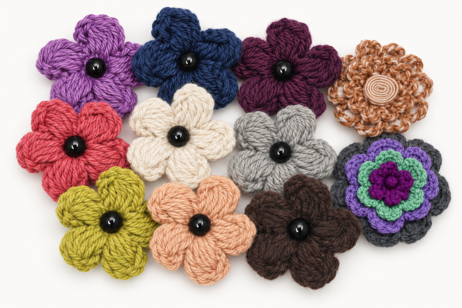 Häkelblüten in verschiedenen Farben